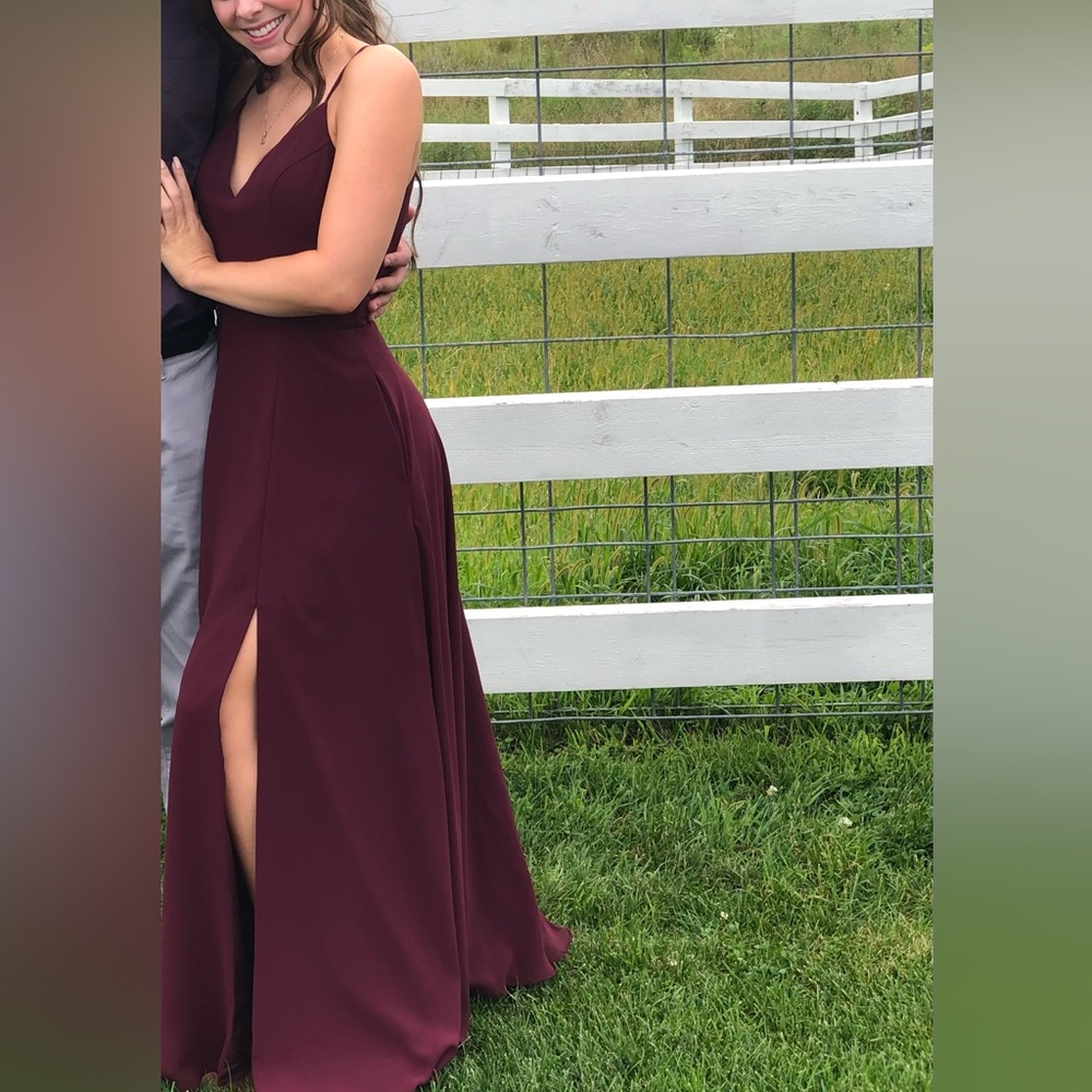 Kennedy Blue bridesmaid dress in color Bordeaux